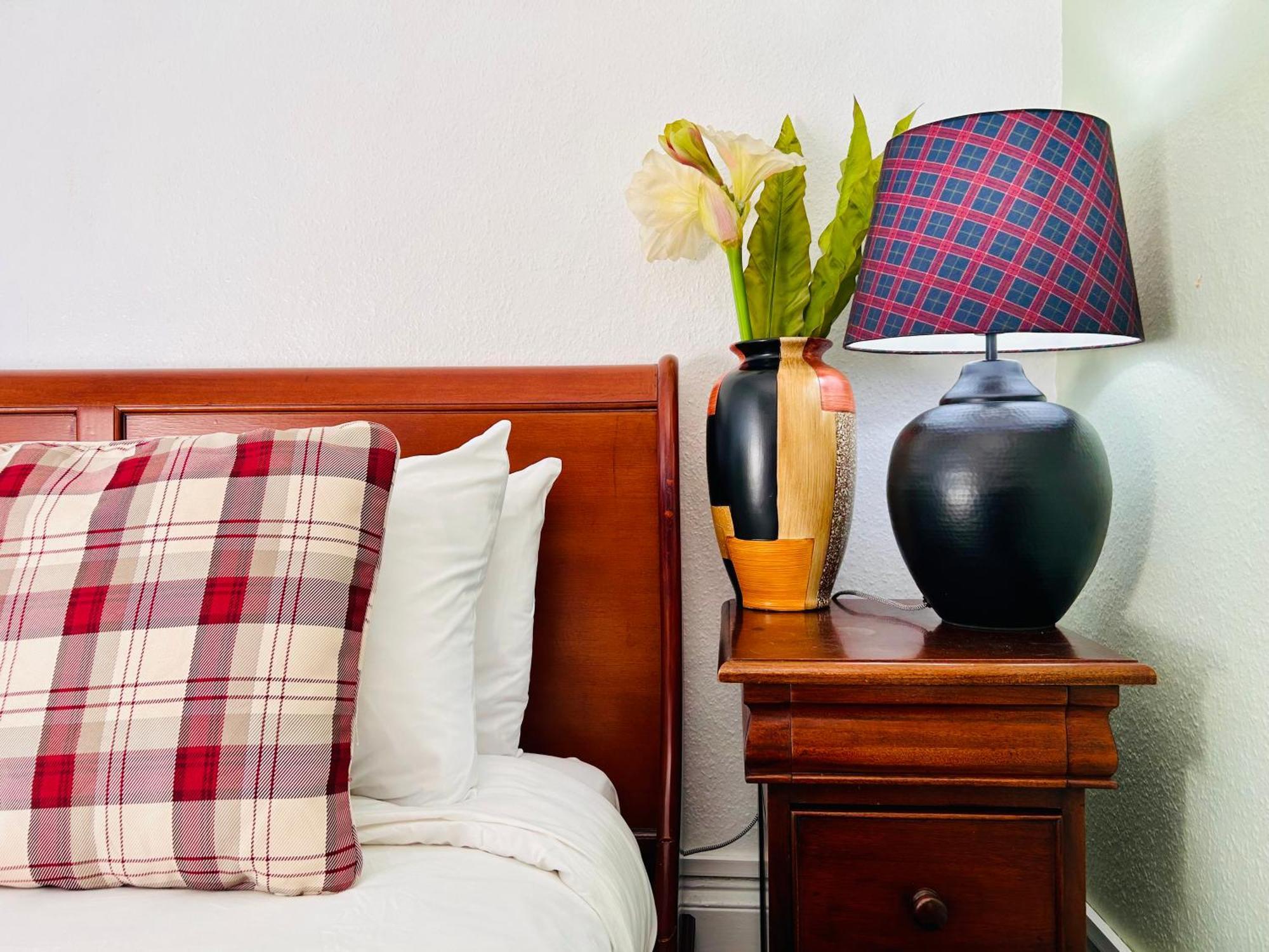 بورتسماوث Clarence Quarters Self-Catering Guest House المظهر الخارجي الصورة