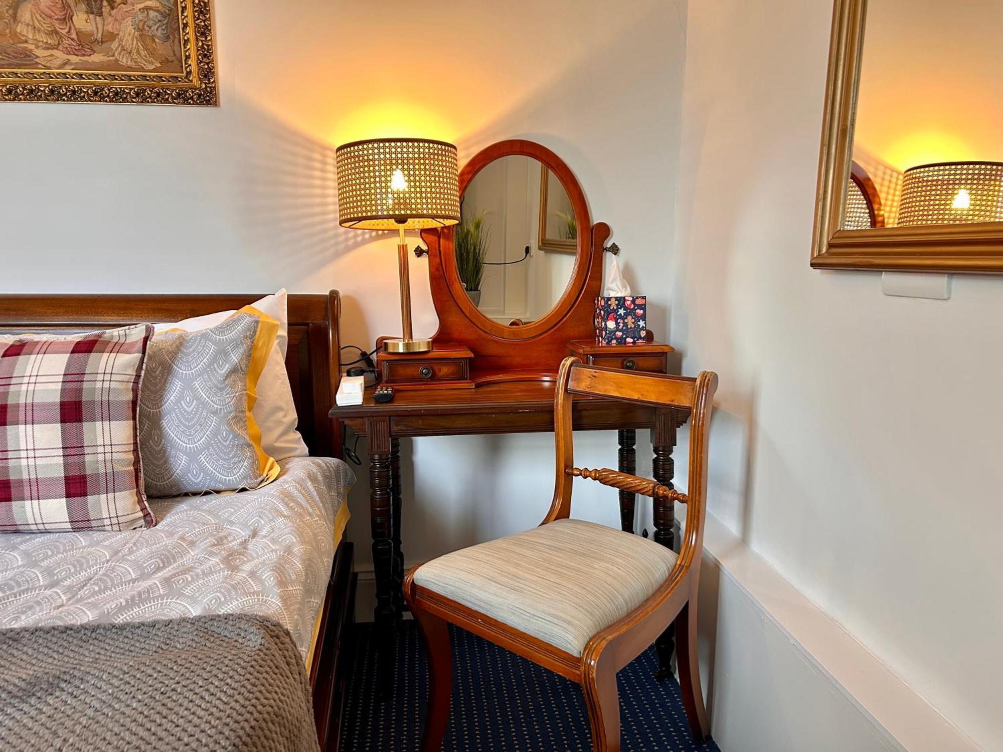 بورتسماوث Clarence Quarters Self-Catering Guest House المظهر الخارجي الصورة