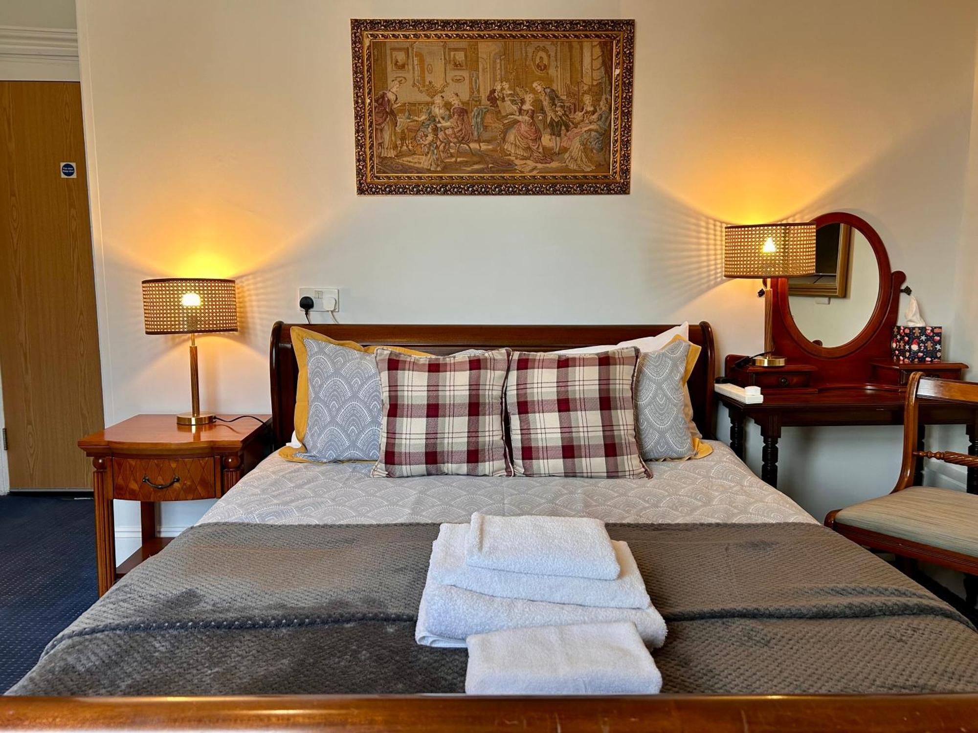 بورتسماوث Clarence Quarters Self-Catering Guest House المظهر الخارجي الصورة