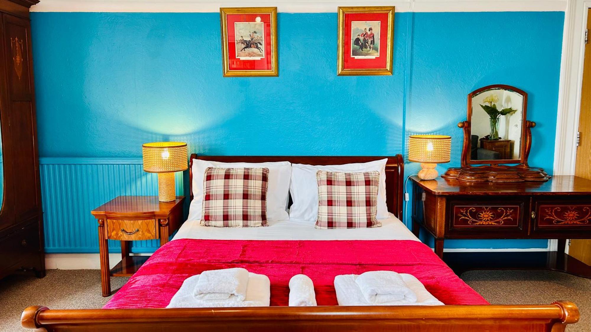 بورتسماوث Clarence Quarters Self-Catering Guest House المظهر الخارجي الصورة